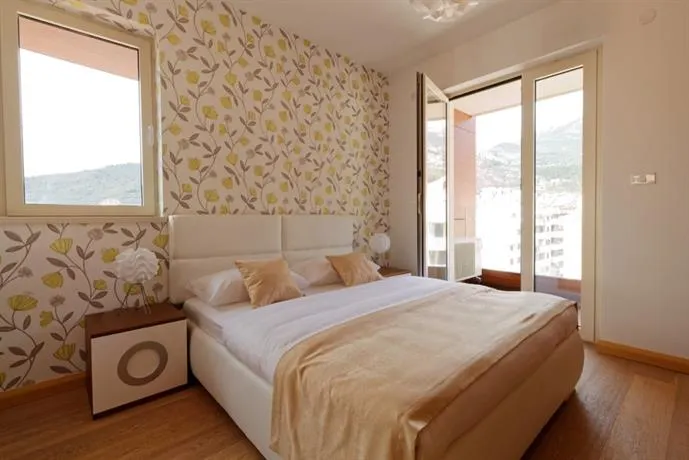 Jelena Villa & Apartments - Image 1
