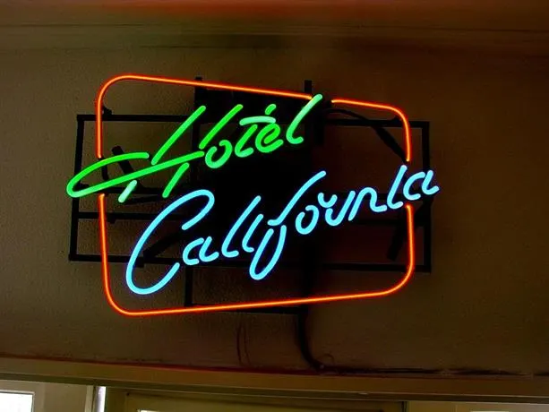B&B Hotel California - Image 1