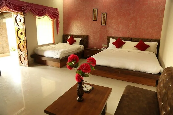 Van Chhavi Resort - Image 1