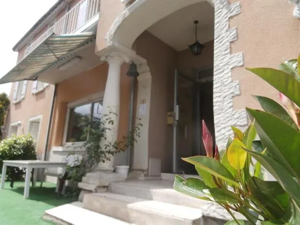 Hôtel de la Condamine - Image 1