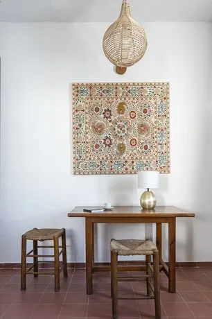Maris Studios - Image 1