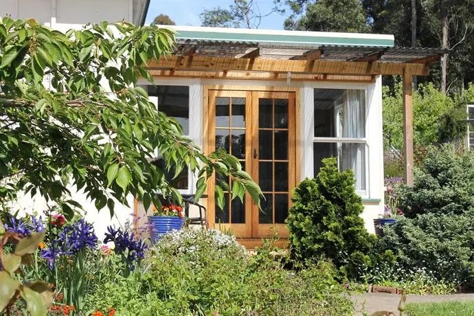 Thelma Retreat - Image 1