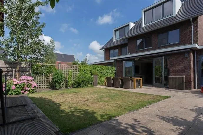 Korianderlaan Family Home - Image 1