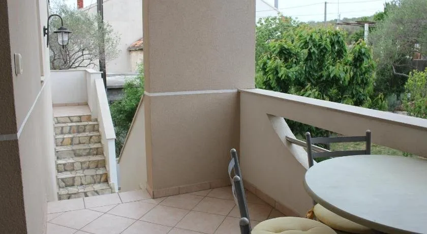 Apartments Nikolina - Image 1