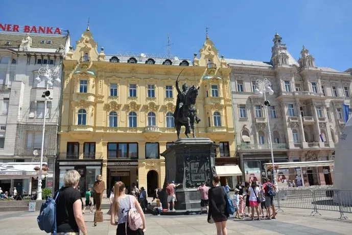 Studio Ban Zagreb - Image 1
