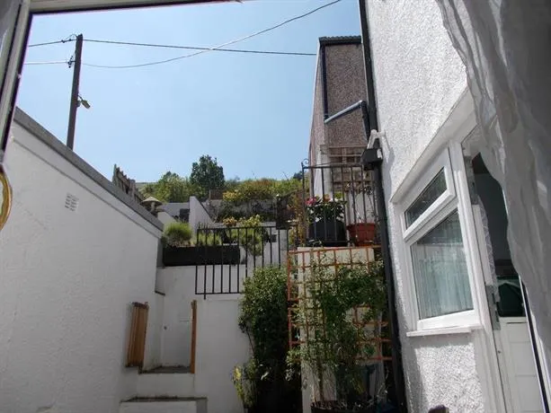 Aderyn Bach Cottage - Image 1
