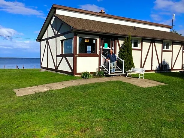 Gite Au Bord De La Baie - Image 1