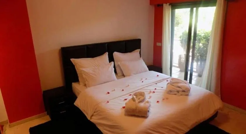 Deluxe apartment in the center of city with free wifi - Image 1