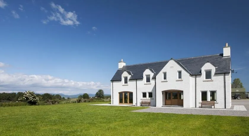 Kintail House - Image 1