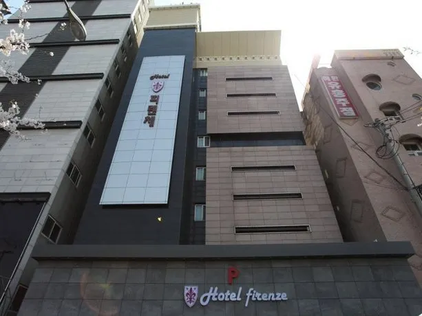 Firenze Motel - Image 1