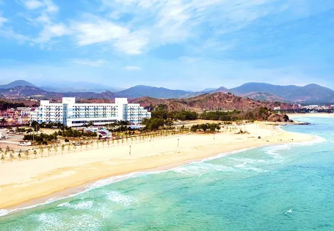 Ocean 2 You Resort Seorak Beach Hotel & Condo - Image 1