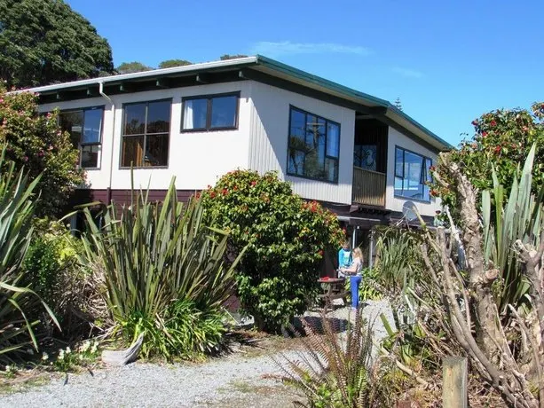 Birdsong Accommodation - Image 1