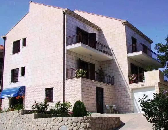 Villa Niki - Image 1