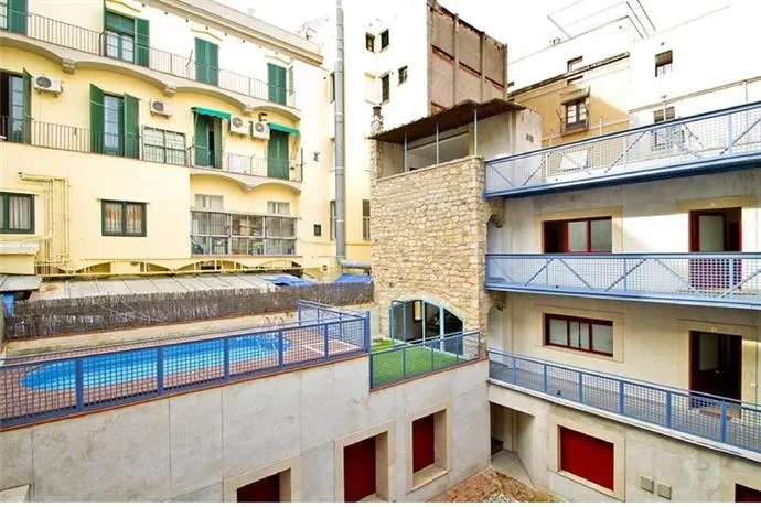 Gothic Suites Barcelona - Image 1