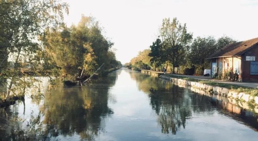 Camping Du Canal - Image 1