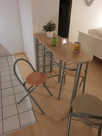 GZ Apartment Hotel - Image 1