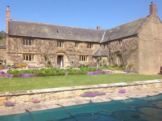 Seaborough Manor Farmhouse - Image 1