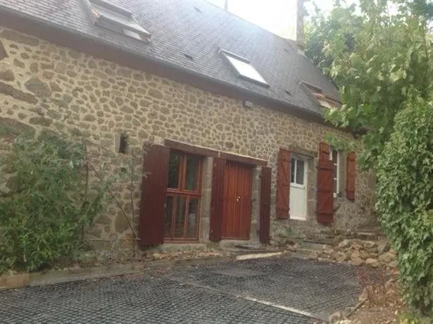 Au Petit Bonheur - Image 1