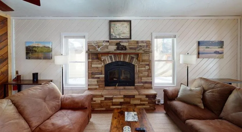 Blue House - Image 1