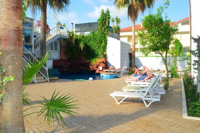 Sunbird Hotel - Image 1
