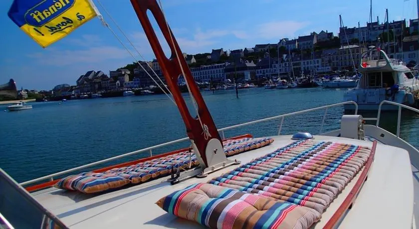 Audierne Yachting - Image 1