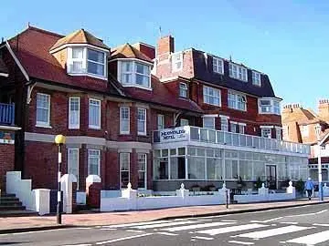 Heatherleigh Hotel Eastbourne - Image 1