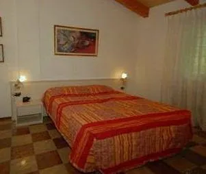B&B PINETA - Image 1