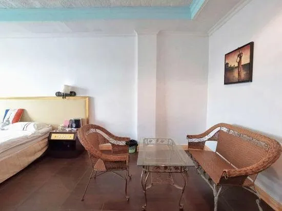 Xinhui Hotel - Image 1