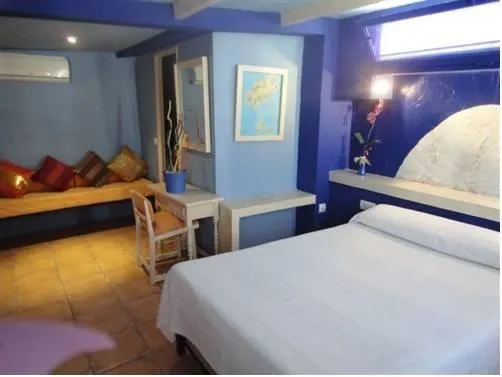 Hostal Los Caracoles - Image 1