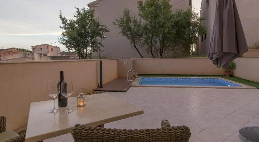 Apartment Mia in Makarska, heated pool - Image 1