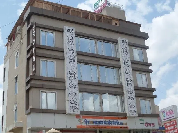 Hotel Shades Of Royal-Ahmednagar - Image 1