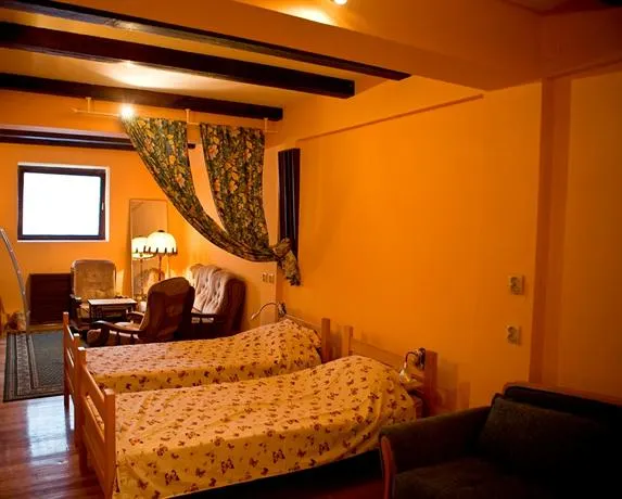 Hostel Bed N Beer - Image 1