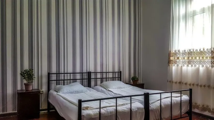 Mziuri Guest House - Image 1