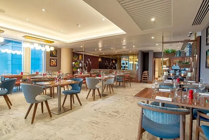 Hilton Garden Inn London Heathrow Termin - Image 1