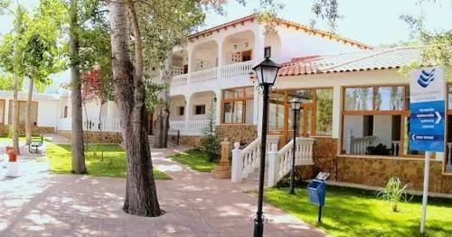 Hotel-Balneario La Esperanza - Image 1