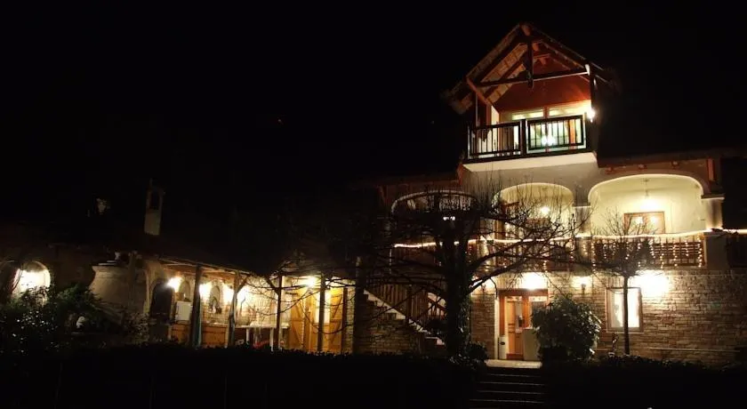 Nádfedeles Apartmanház - szálláshely balatonalmádi, szobafoglalás, szállásfoglalás, kiadó apartman - Image 1