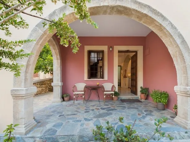 Freelance Holidays Villa - Image 1