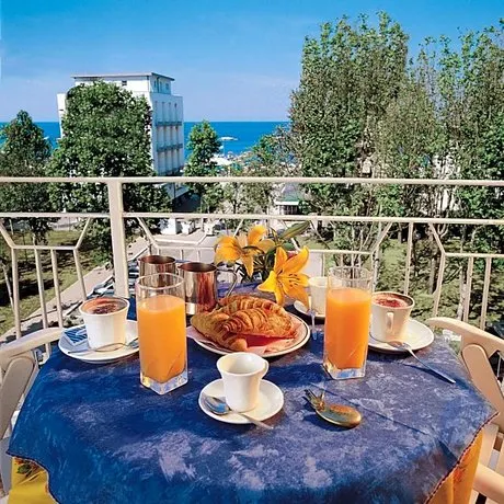 Hotel Calypso - Image 1