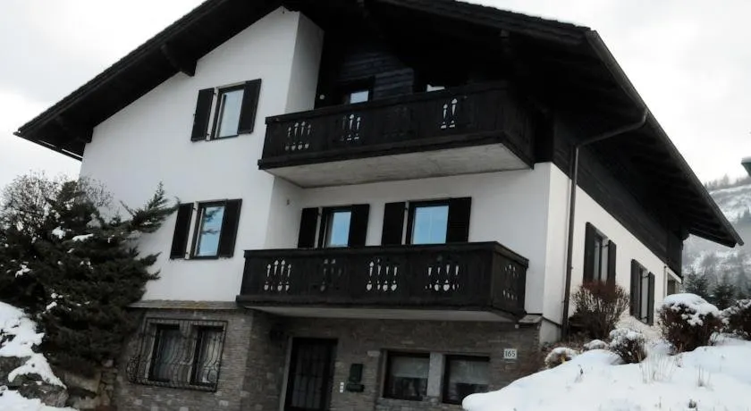Haus Herz - Image 1