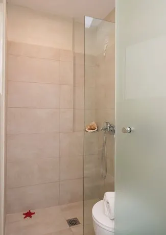 Mistral Hotel - Image 1