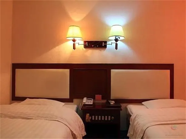YIMENGSHAN BUSINESS HOTEL PINGYI - Image 1