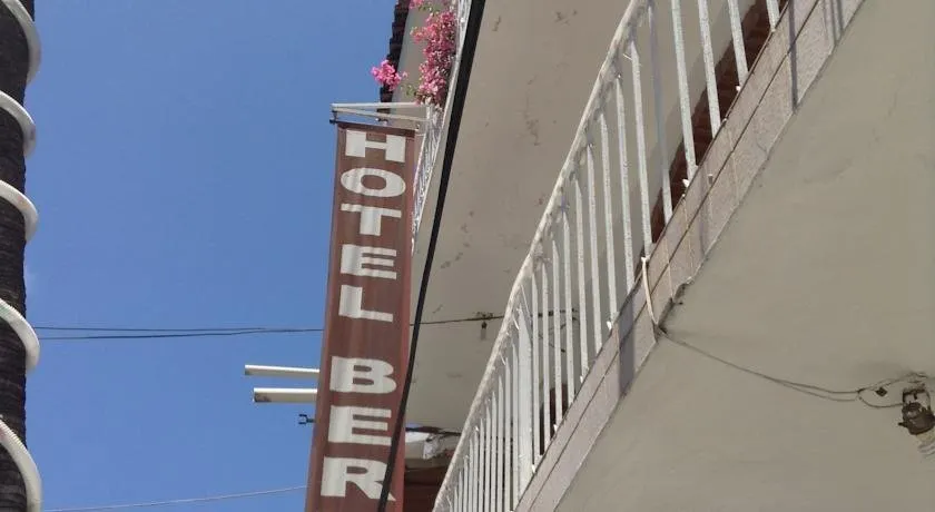 Hotel Bernal - Image 1
