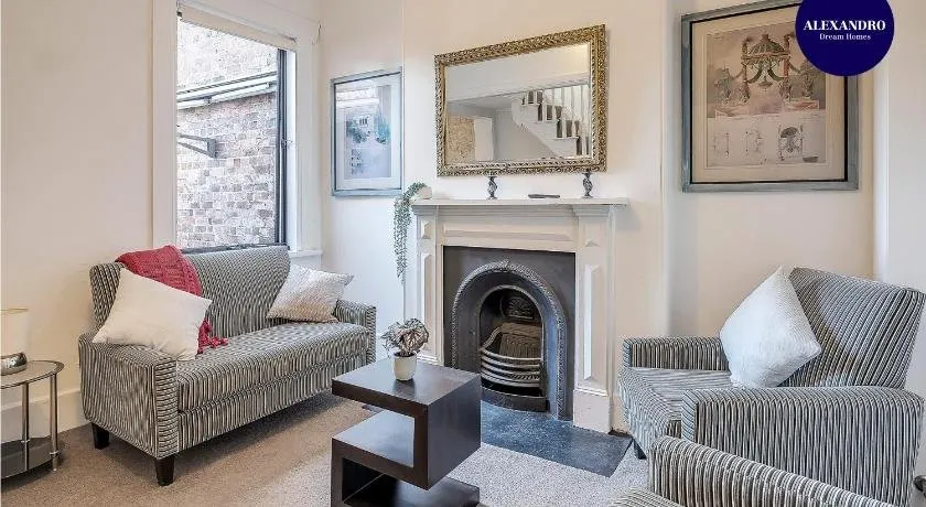Stylish House - Moments to Kings Cross & City - Image 1