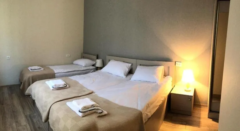 Baqari Inn - Image 1