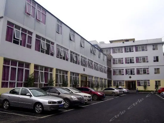 Baiyue Business Convenient Hotel (Currently unavailable) - Image 1