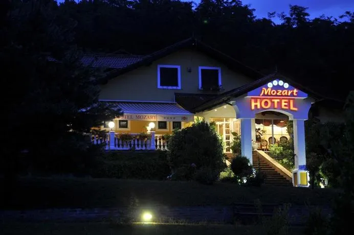 Hotel Mozart - Image 1