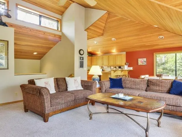 Redcedar 50 by RedAwning - Image 1
