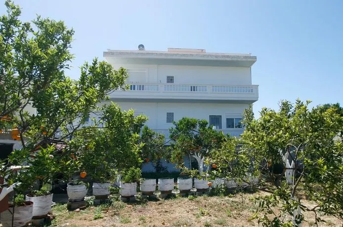 Sweet Home - Image 1