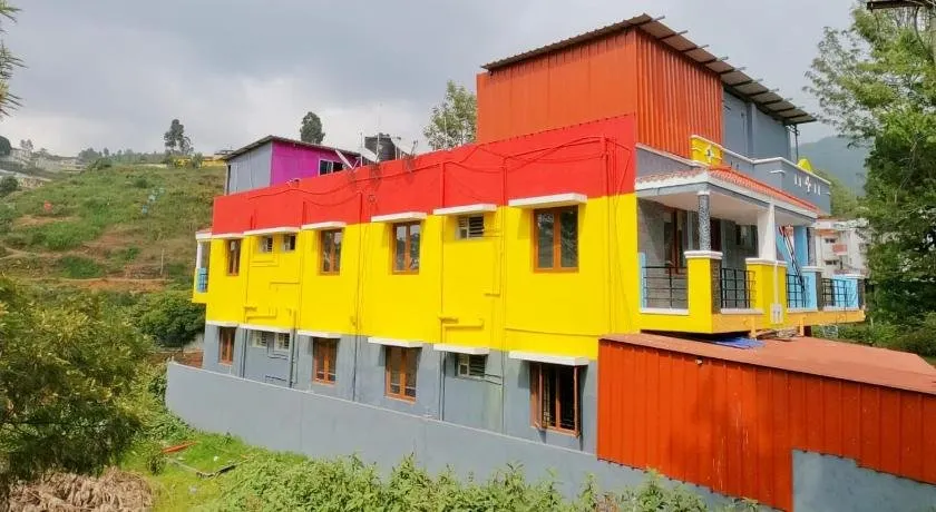 Rainbow Palace - Image 1