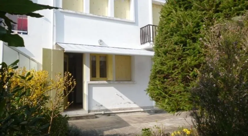 House Royan Centre Ville Et Plage - Image 1